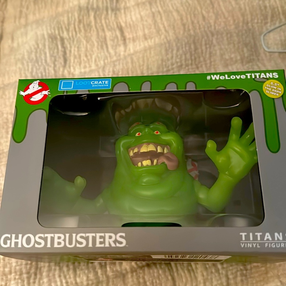 NEW IN SEALED BOX collectible Titans vinyl Figure GhostBusters slimer LootCrate